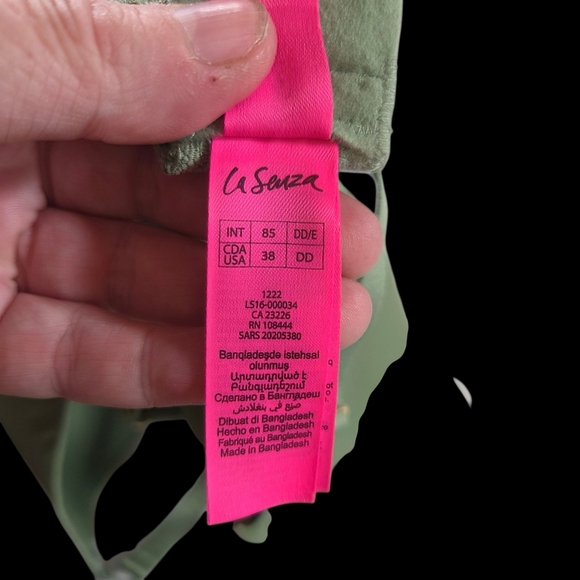 SOLD  La SENZA So Free Criss Cross Front Sage Green Lace Bra Size 38DD - Picture 5 of 6